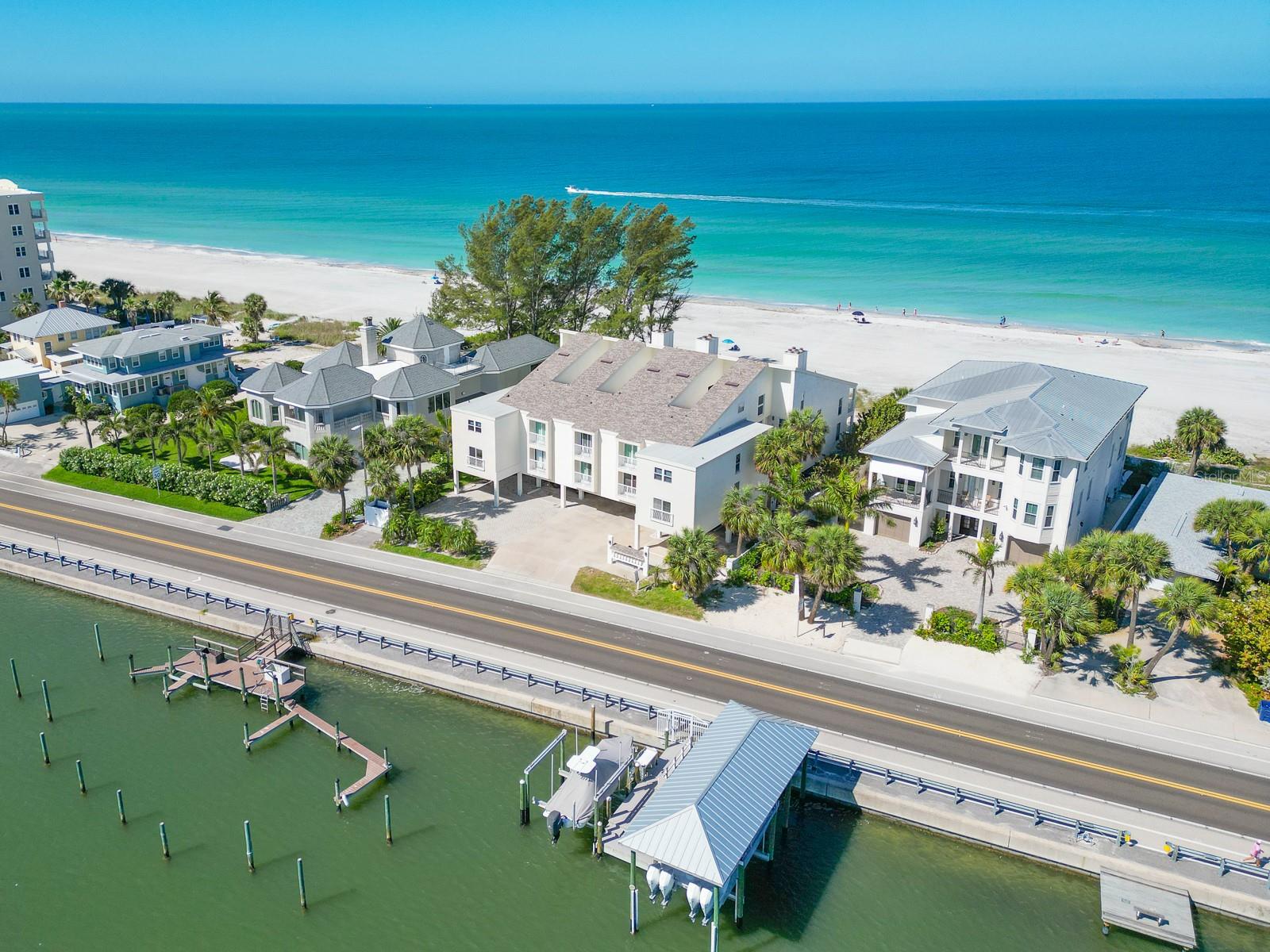 PIPERS III A CONDO - Residential