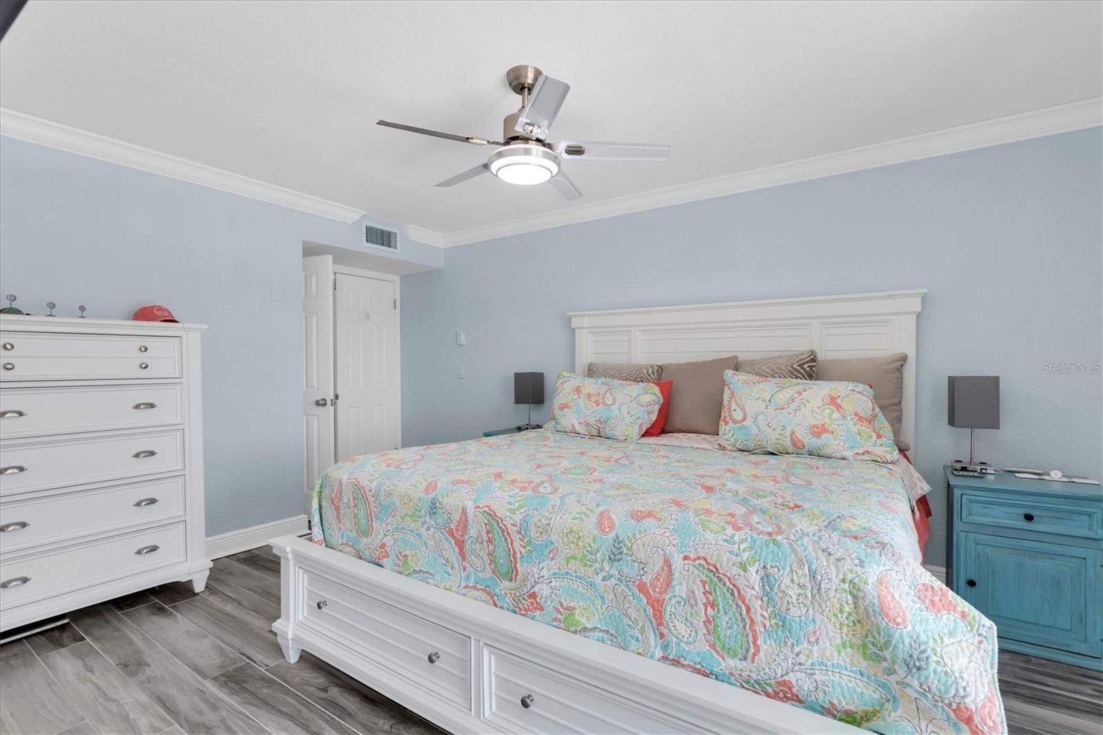 PIPERS III A CONDO - Residential