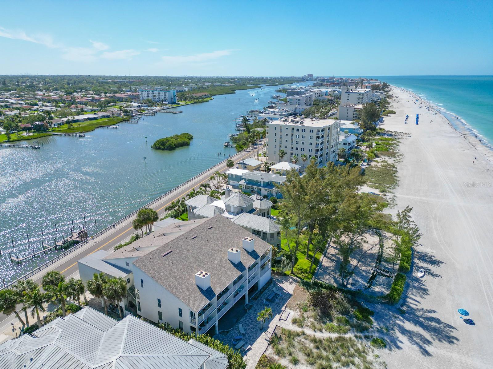 PIPERS III A CONDO - Residential