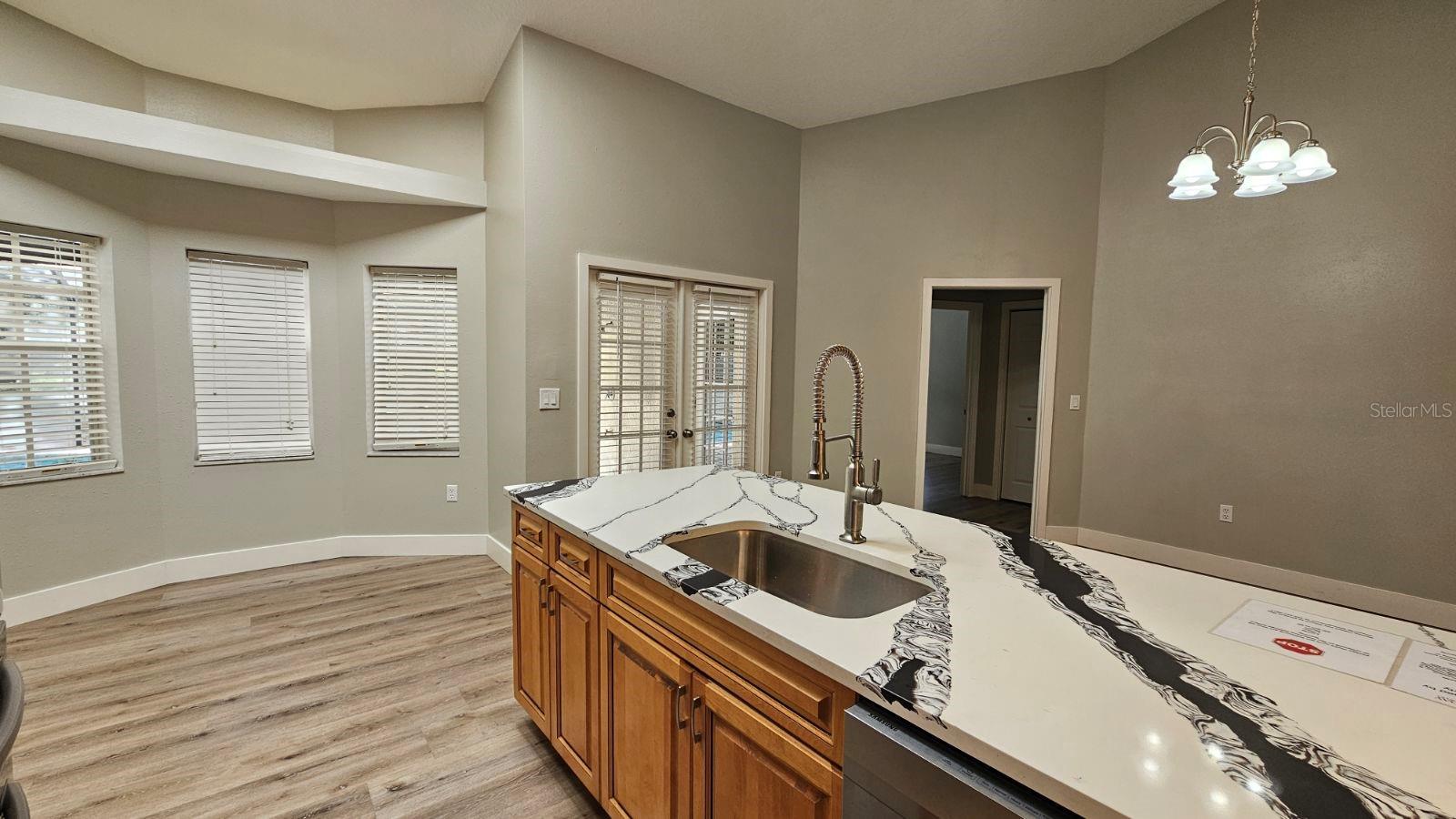 ROLLING OAKS ESTATES - Residential Lease