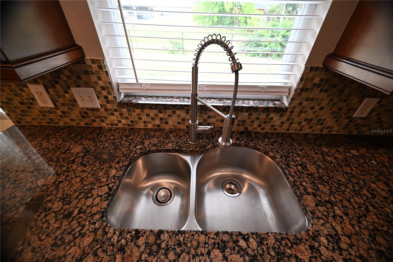 ARBOR TRACE - Residential