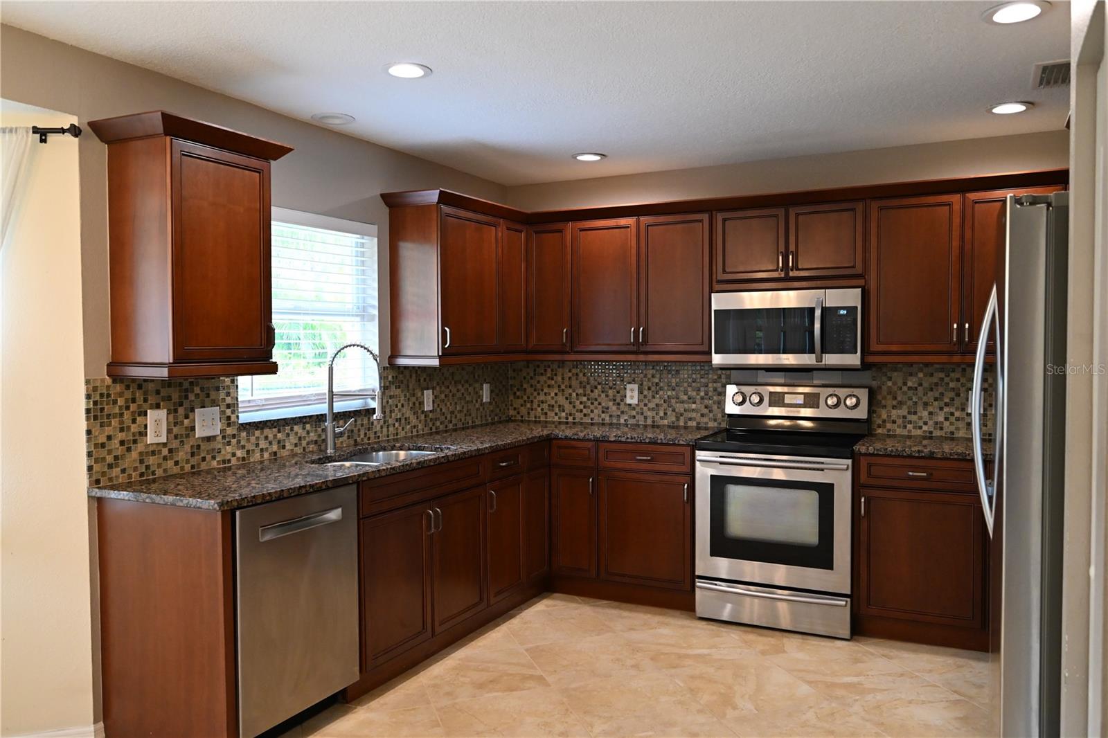 ARBOR TRACE - Residential