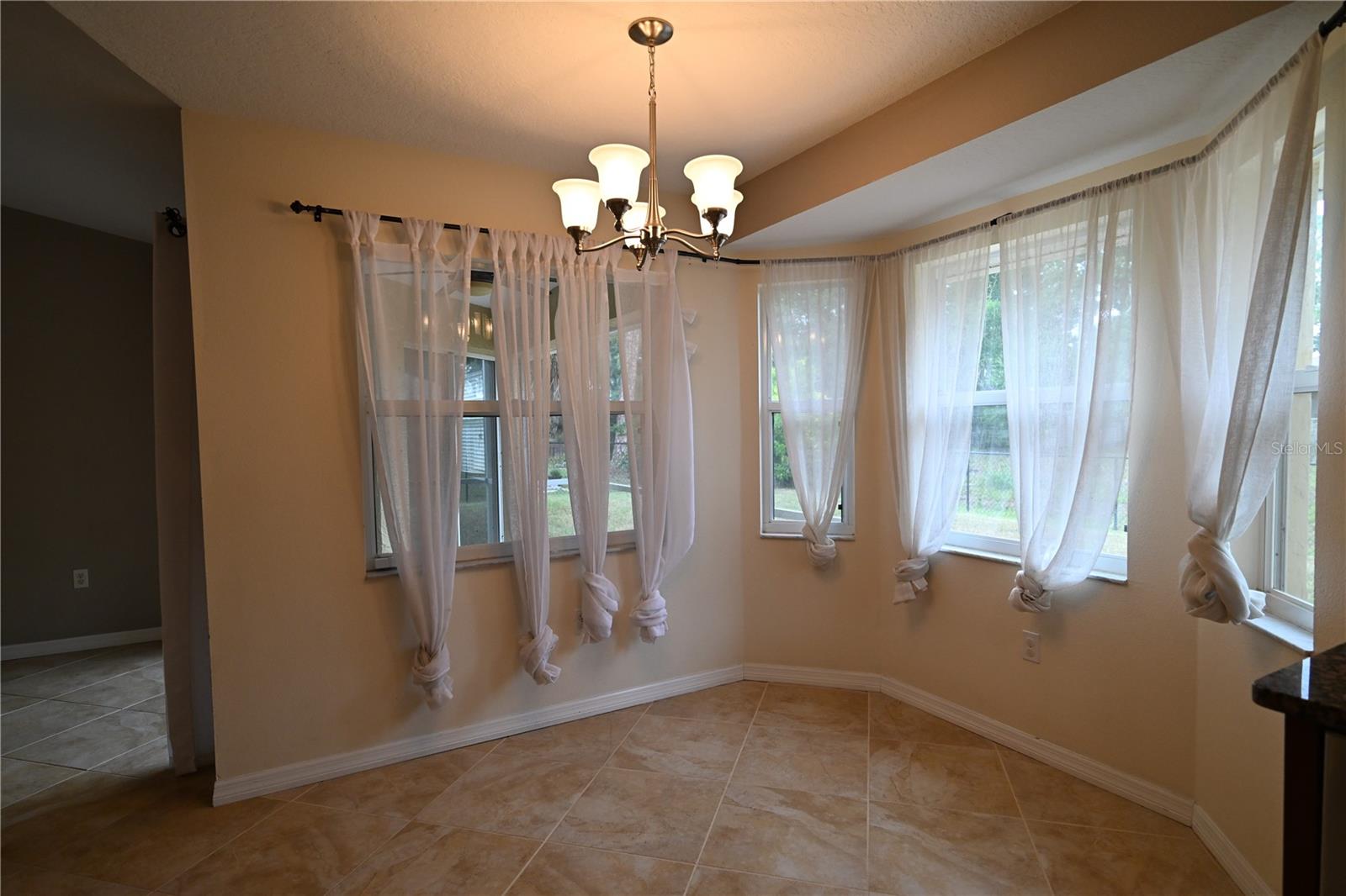 ARBOR TRACE - Residential