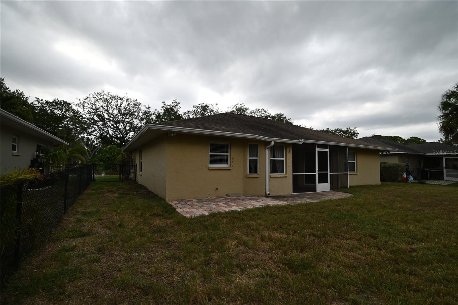 ARBOR TRACE - Residential
