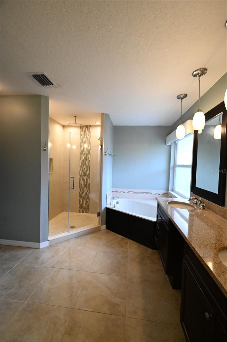 ARBOR TRACE - Residential