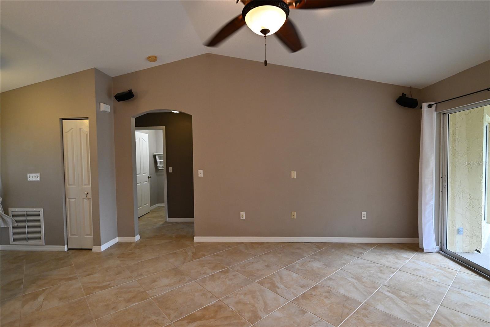 ARBOR TRACE - Residential