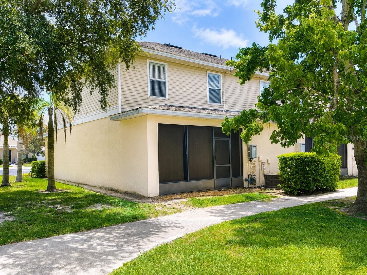 TRAFALGAR VILLAGE - Residential