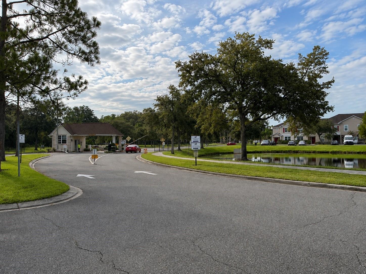 TRAFALGAR VILLAGE - Residential