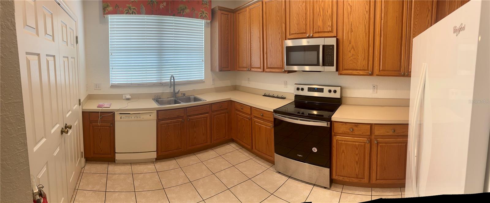 TRAFALGAR VILLAGE - Residential