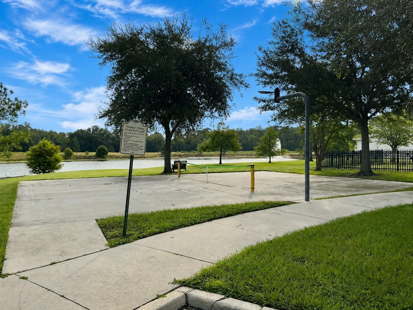 TRAFALGAR VILLAGE - Residential