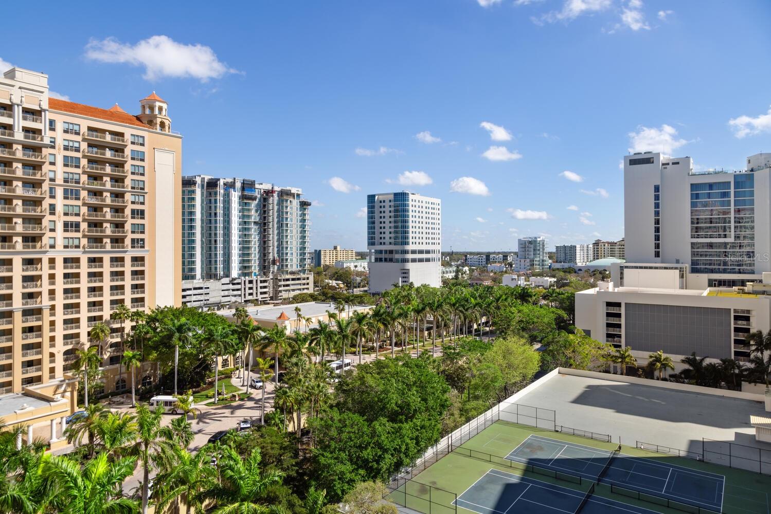 THE TOWER RESIDENCES - Residential