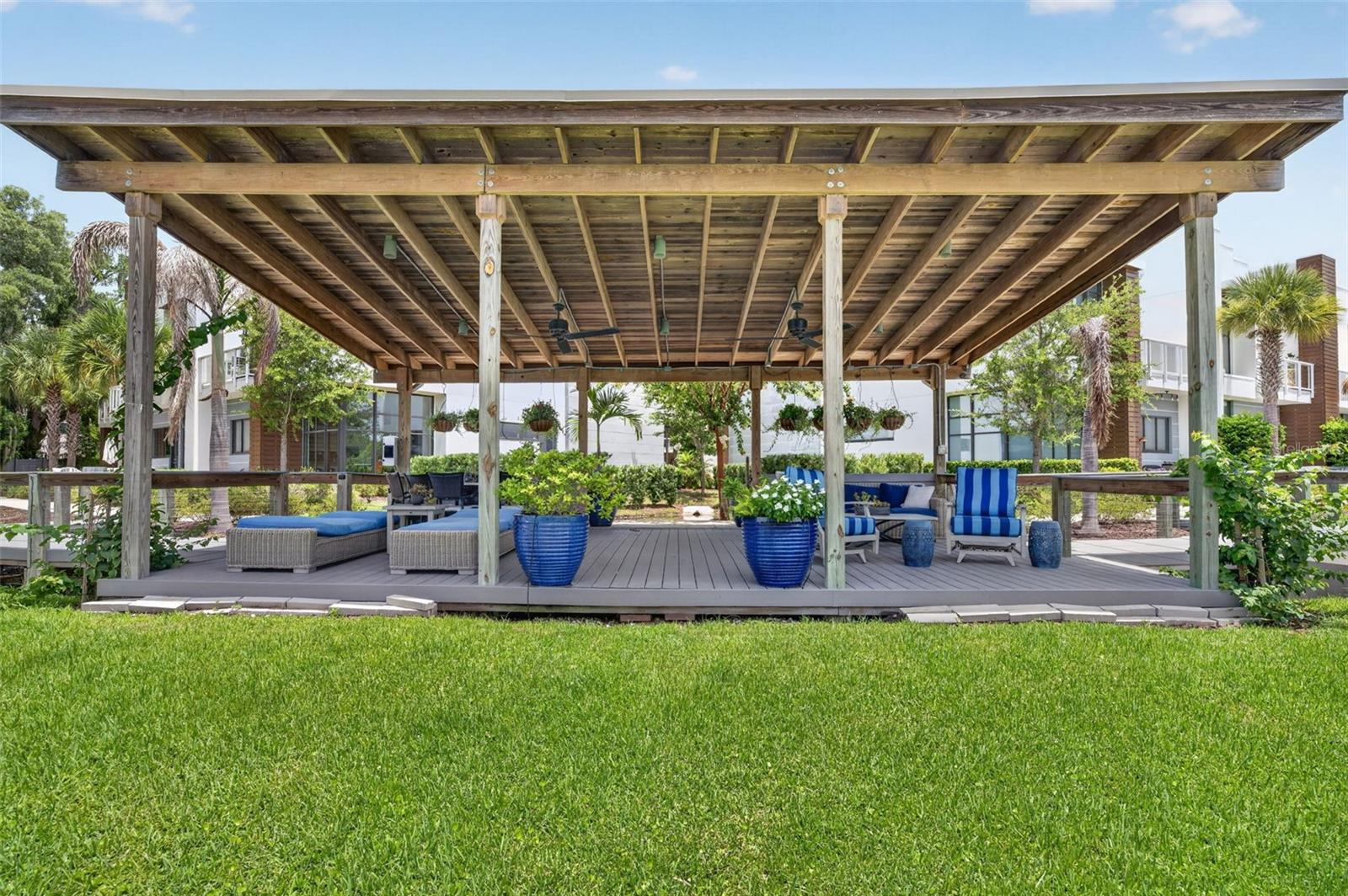 MONDRIAN/WINTER PARK TWNHMS - Residential