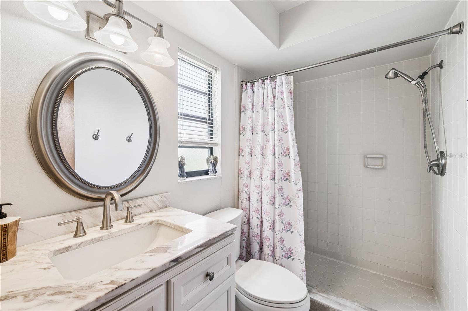 WEDGEWOOD TENNIS VILLAS - Residential