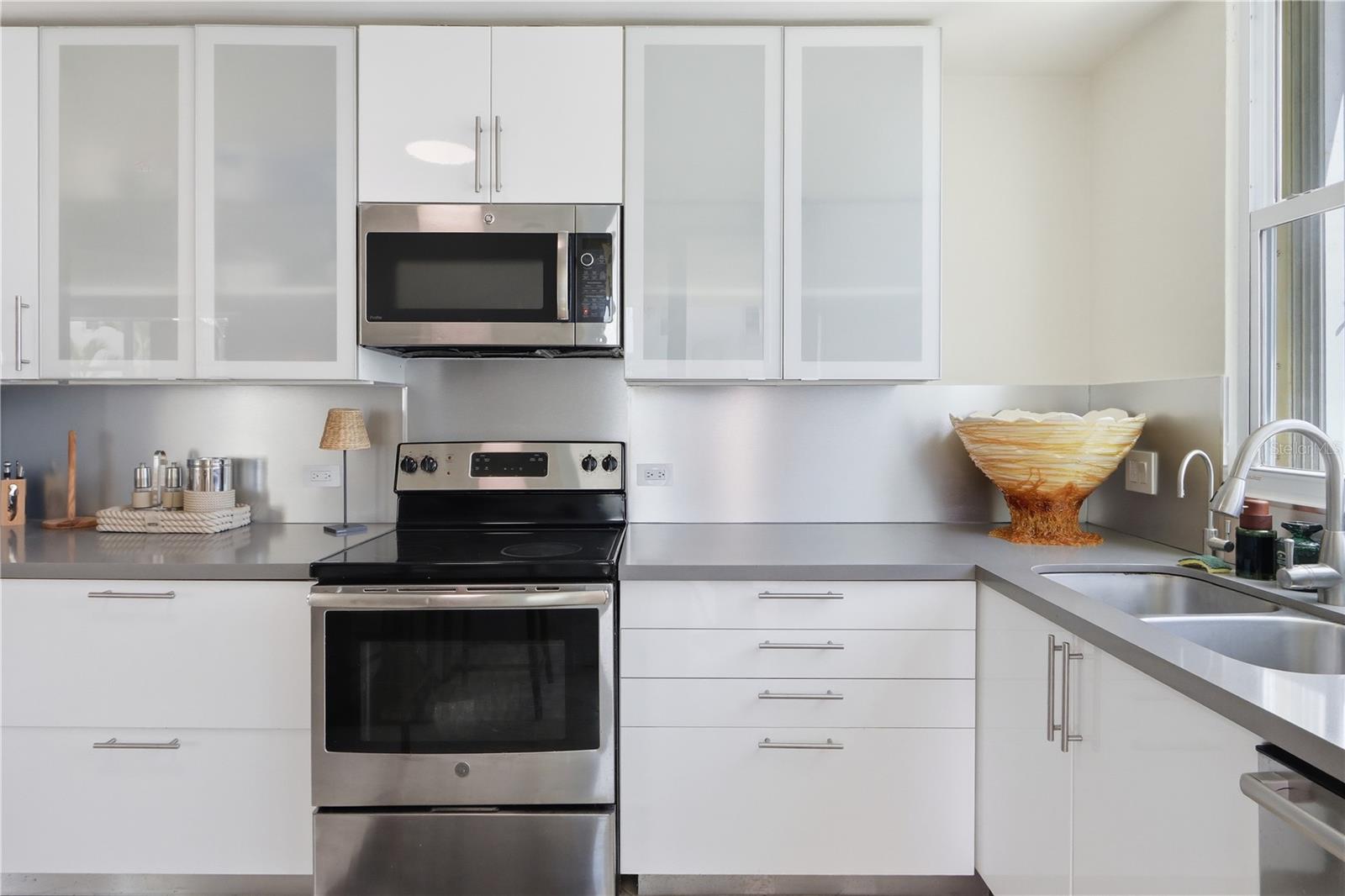 CARRION COURT PLAYA - Residential Lease