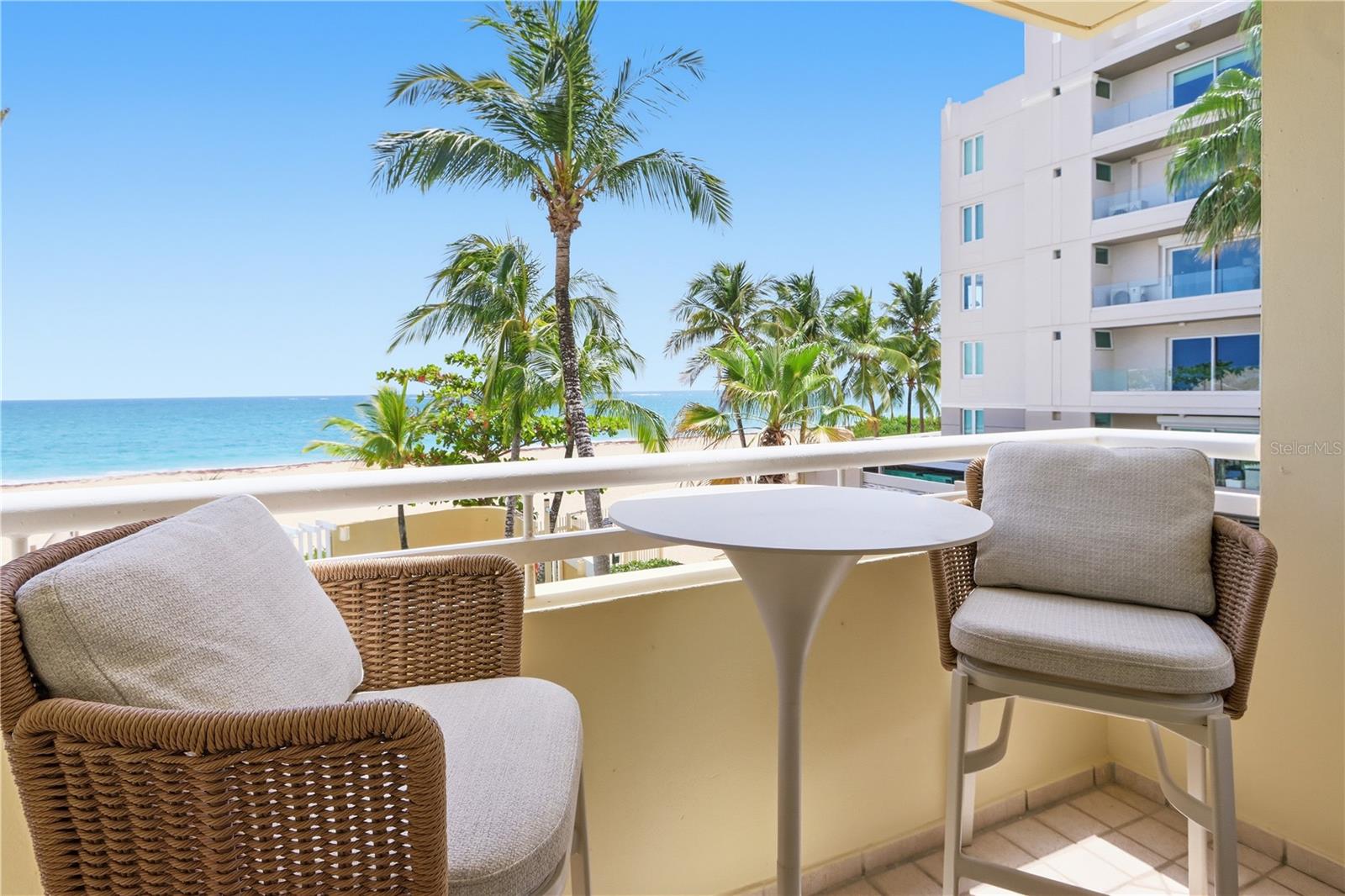 CARRION COURT PLAYA - Residential Lease