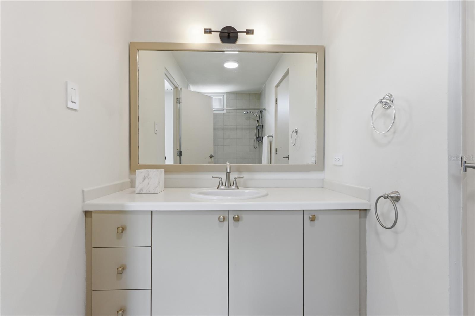 CARRION COURT PLAYA - Residential Lease