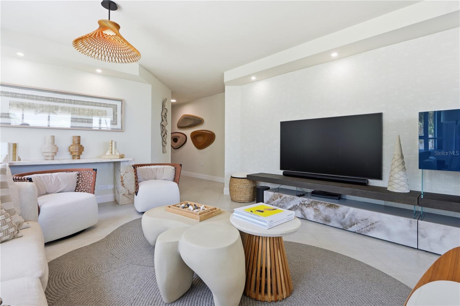 CARRION COURT PLAYA - Residential Lease