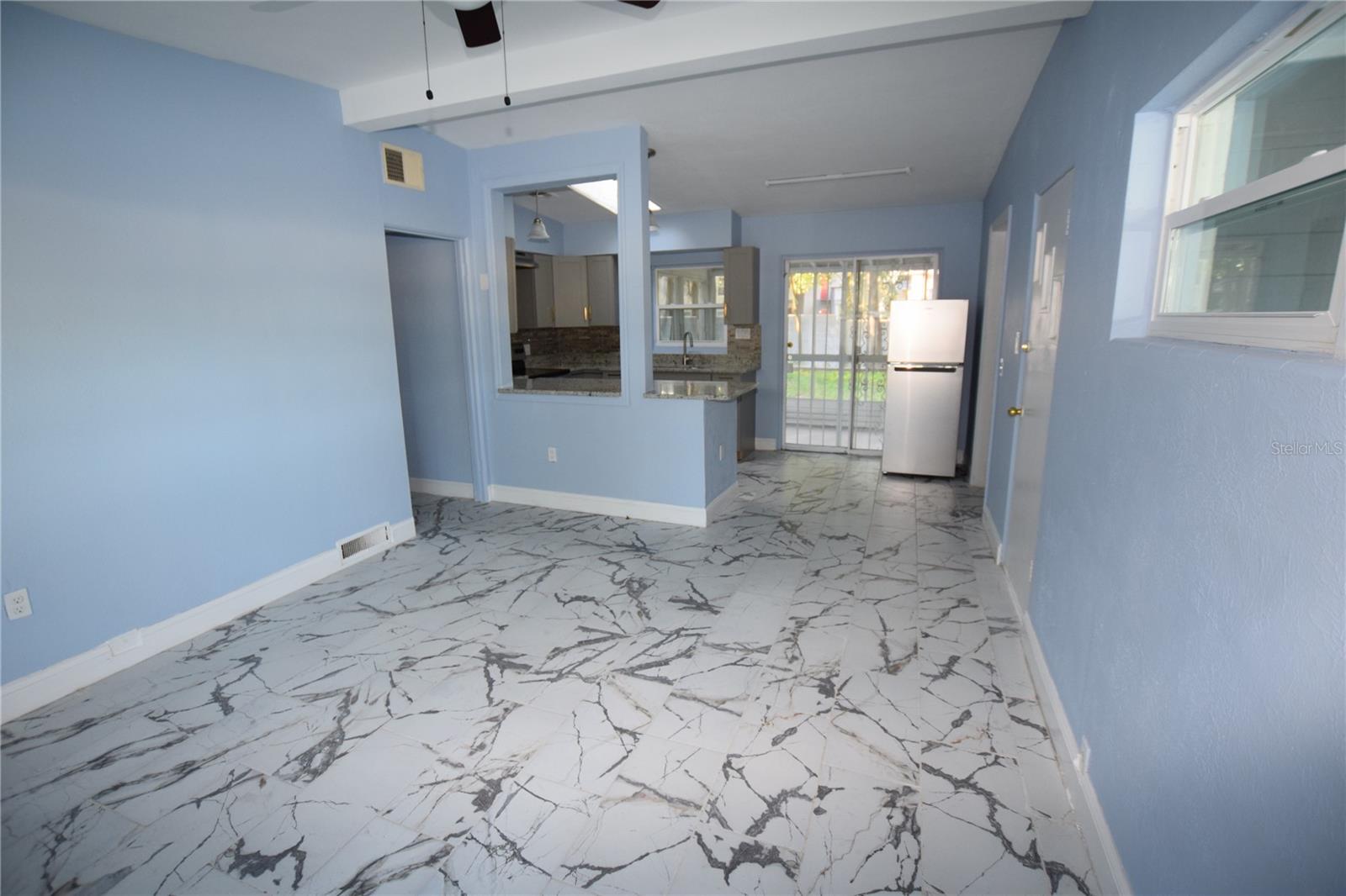 SILVER STAR HOMES - Residential Lease