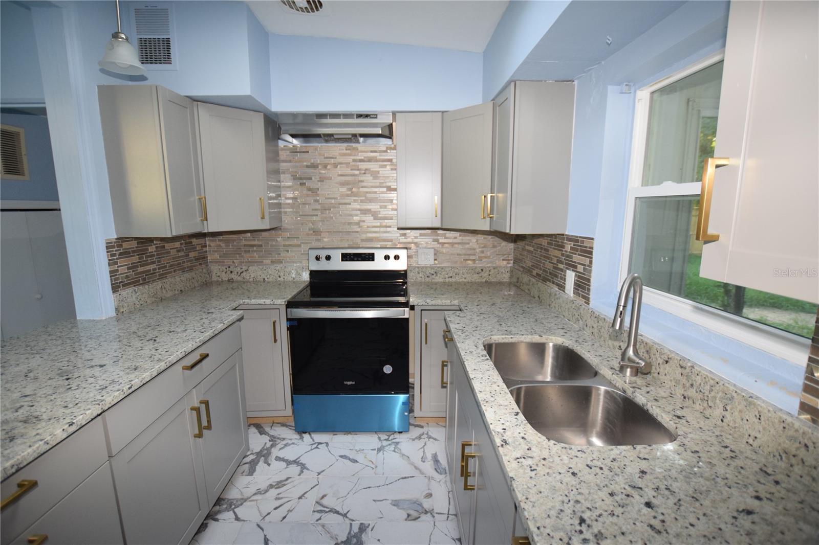 SILVER STAR HOMES - Residential Lease