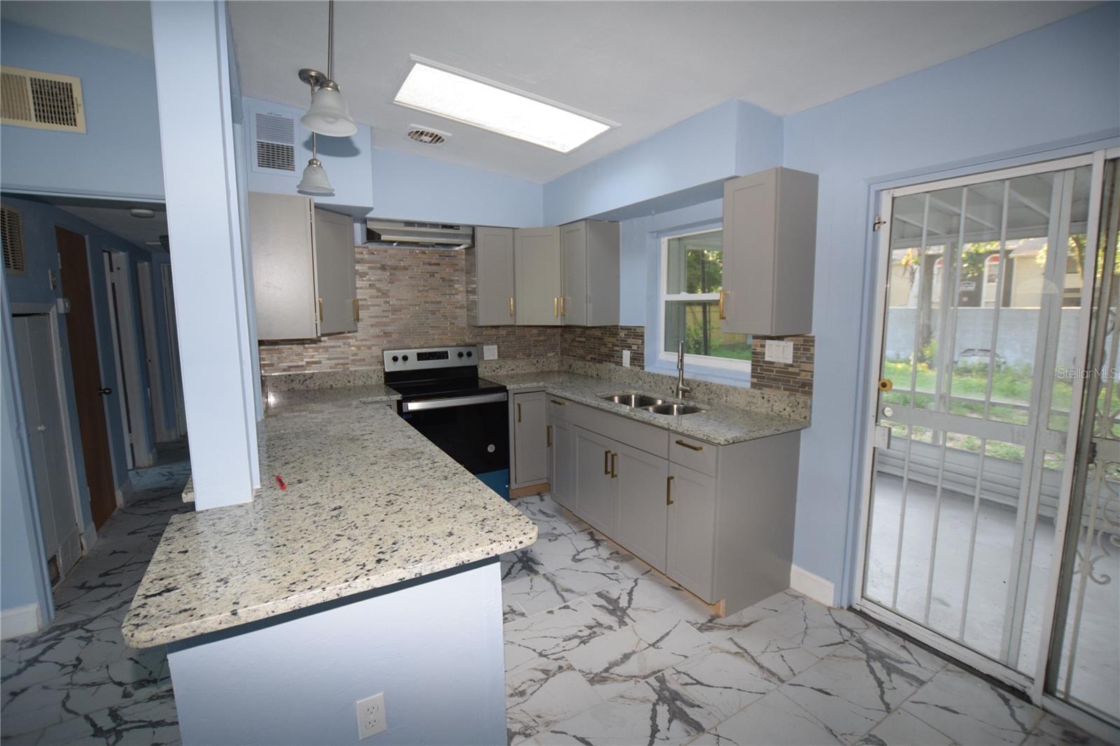 SILVER STAR HOMES - Residential Lease