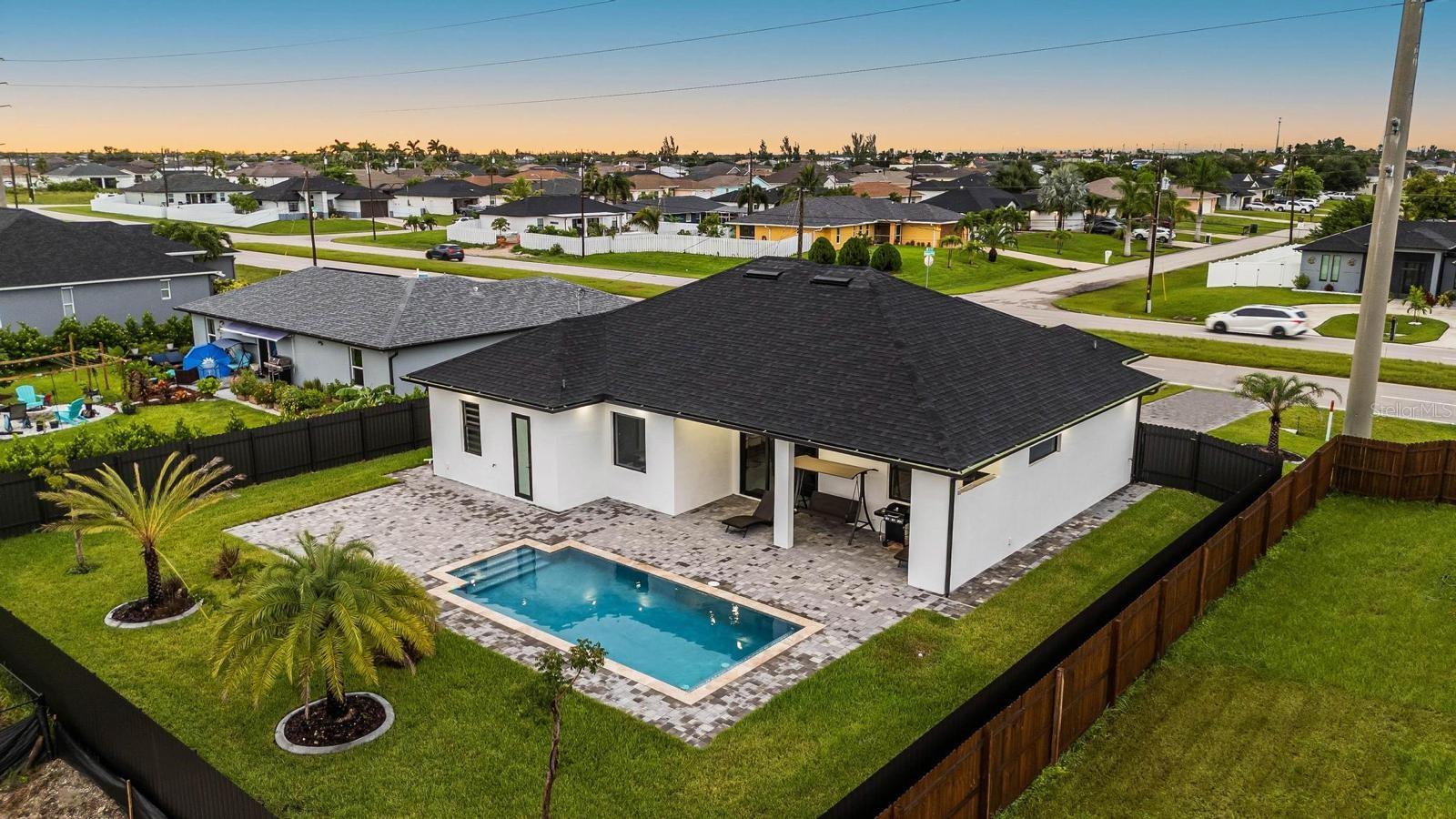 CAPE CORAL - Residential