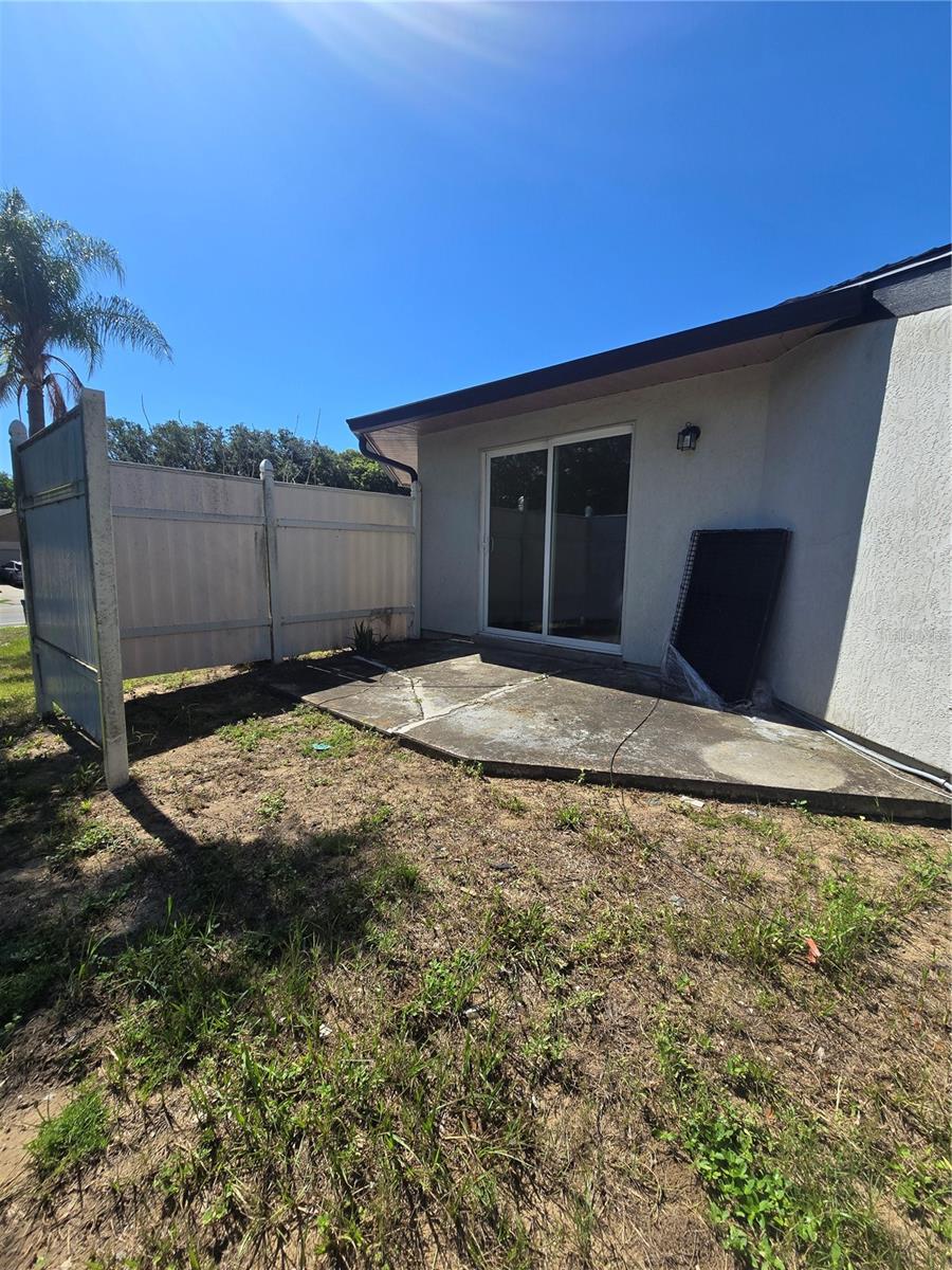 VILLAS OAK MEADOWS - Residential Lease