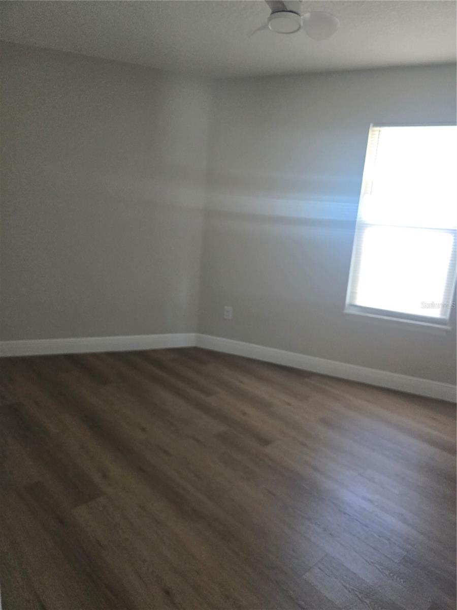 VILLAS OAK MEADOWS - Residential Lease