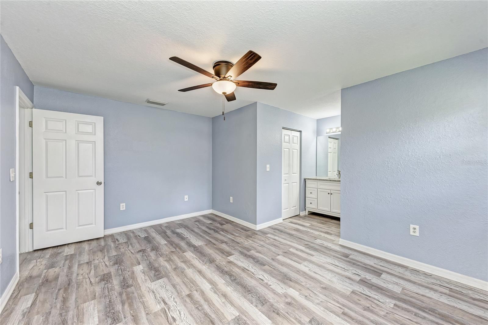 PALMS OF HOLIDAY HEIGHTS - Residential Lease