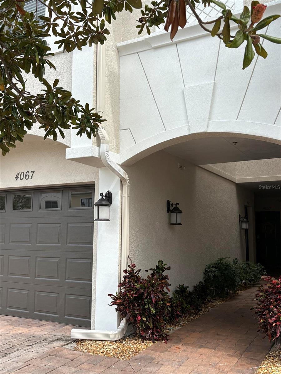 PALMA SOLA TRACE - Residential