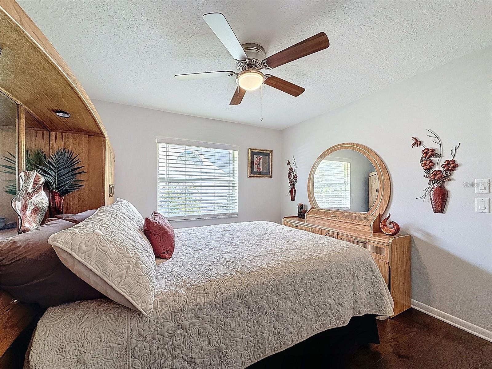 BARRINGTON WOODS PH 02 - Residential