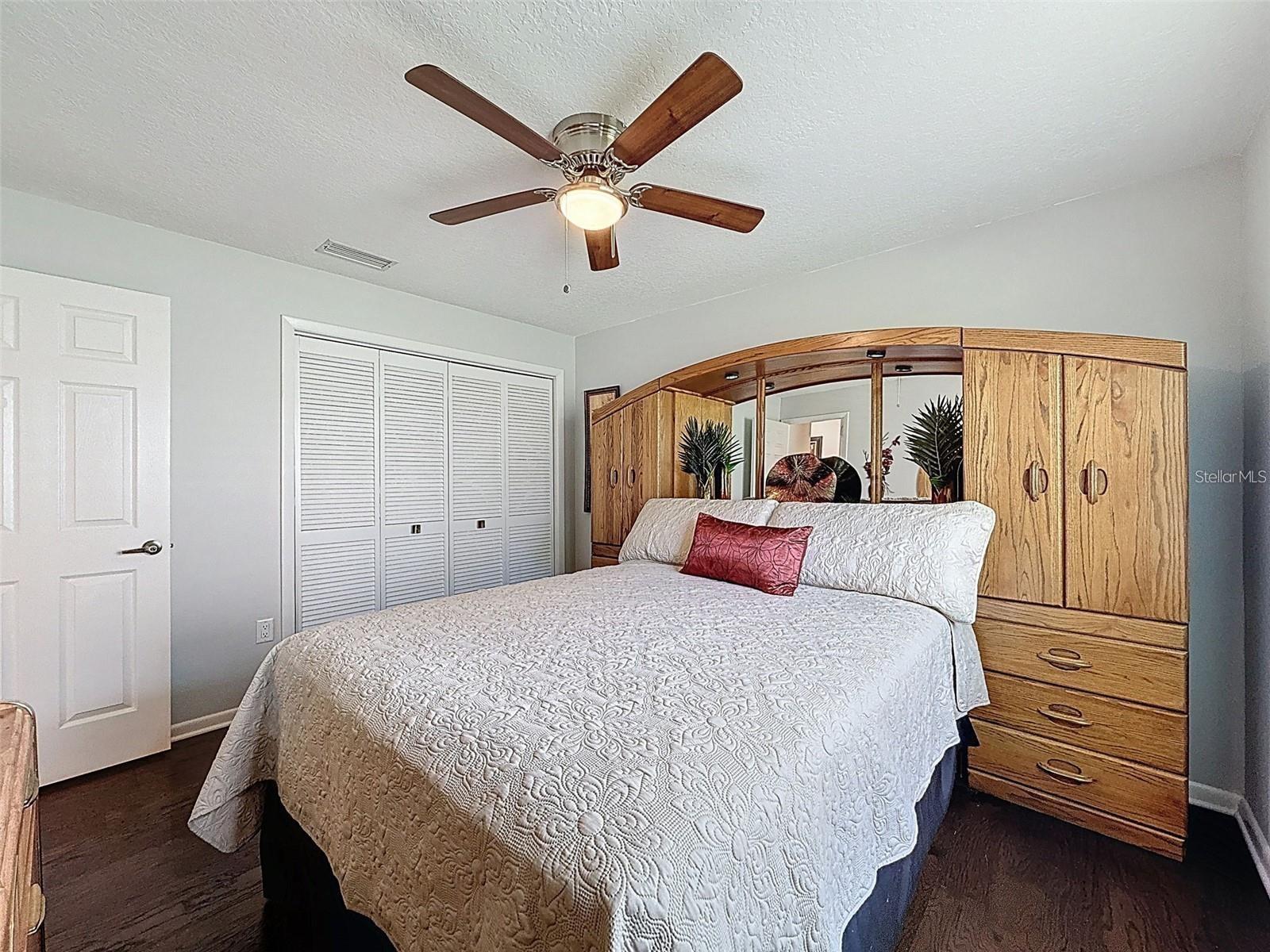 BARRINGTON WOODS PH 02 - Residential