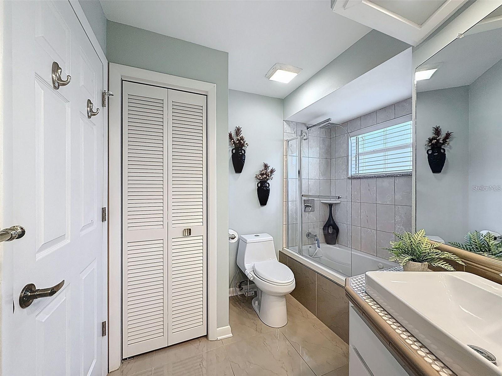 BARRINGTON WOODS PH 02 - Residential