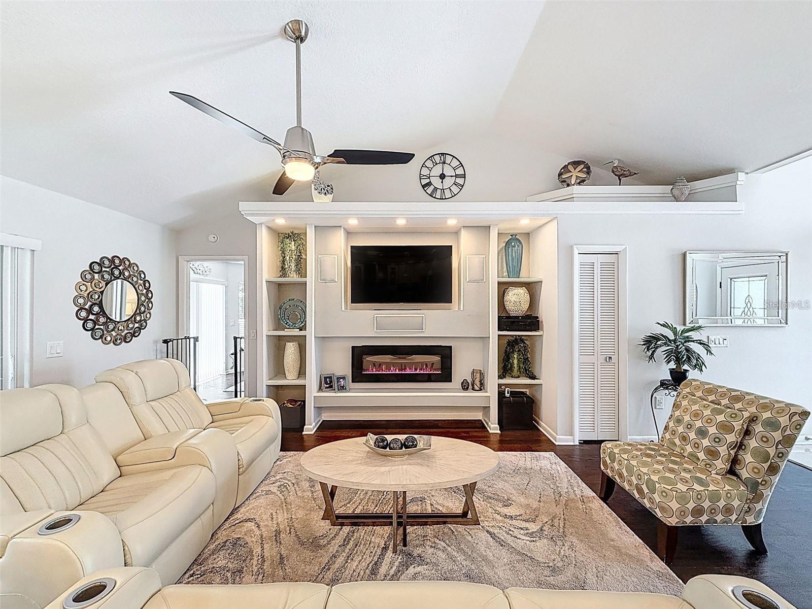 BARRINGTON WOODS PH 02 - Residential