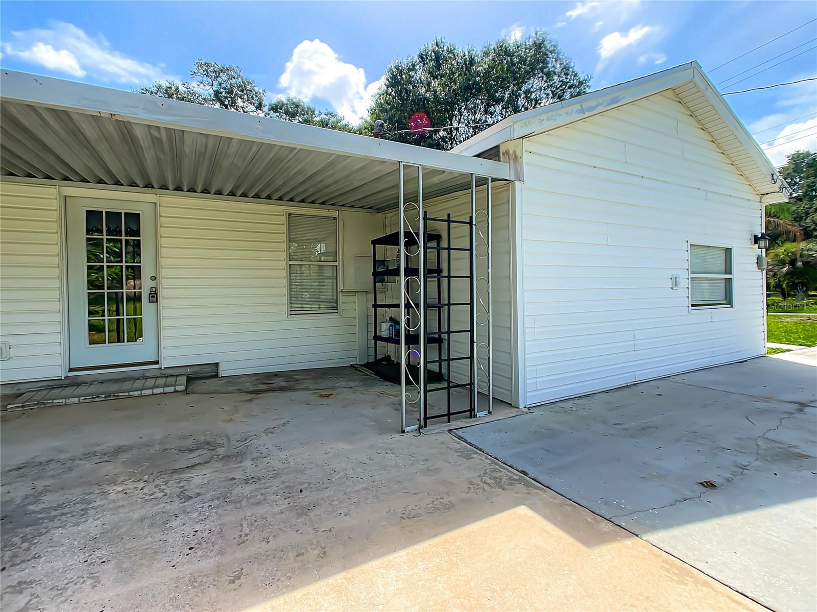LAKE PARKER HEIGHTS - Residential Income