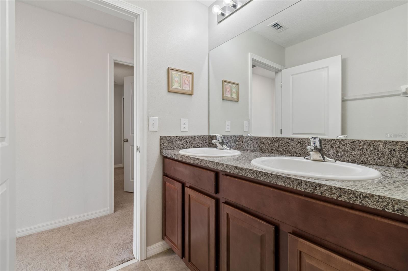 CARLTON LAKES WEST PH 1 & - Residential