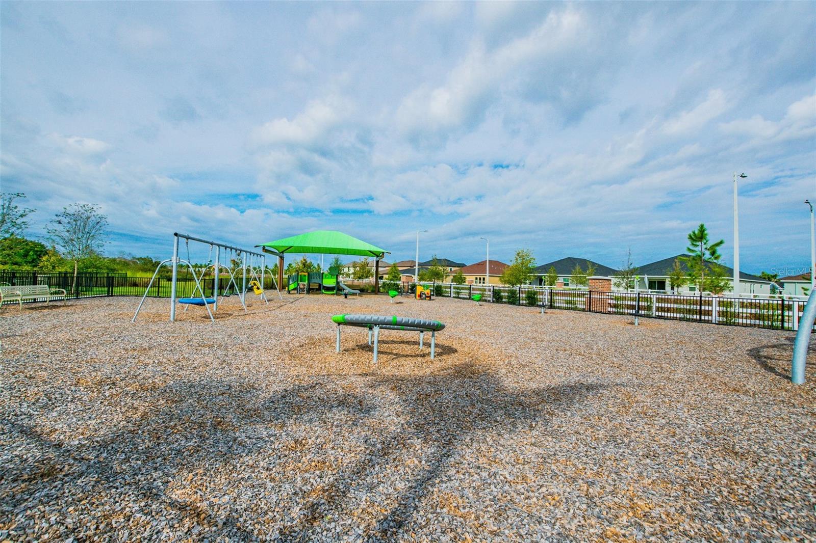 CARLTON LAKES WEST PH 1 & - Residential