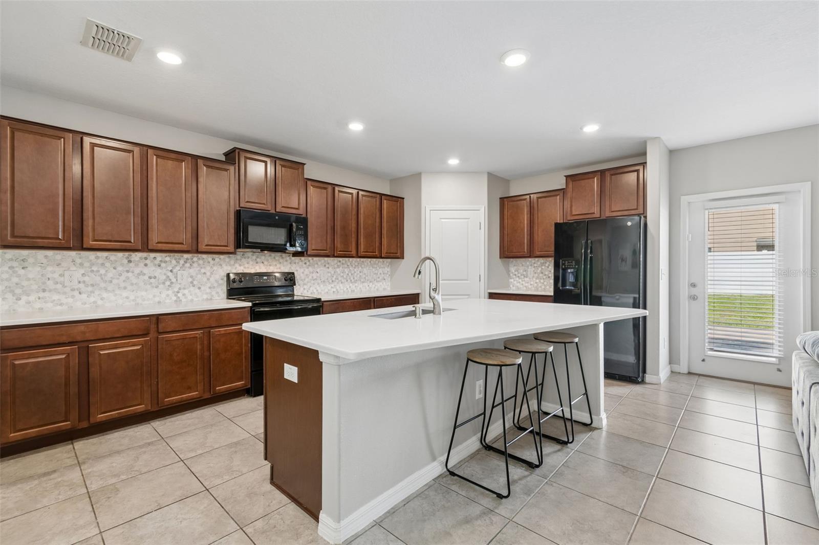 CARLTON LAKES WEST PH 1 & - Residential