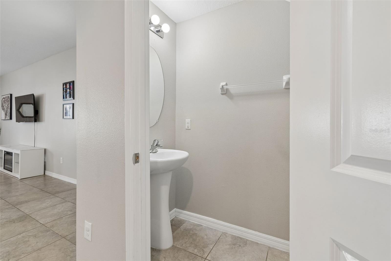 CARLTON LAKES WEST PH 1 & - Residential