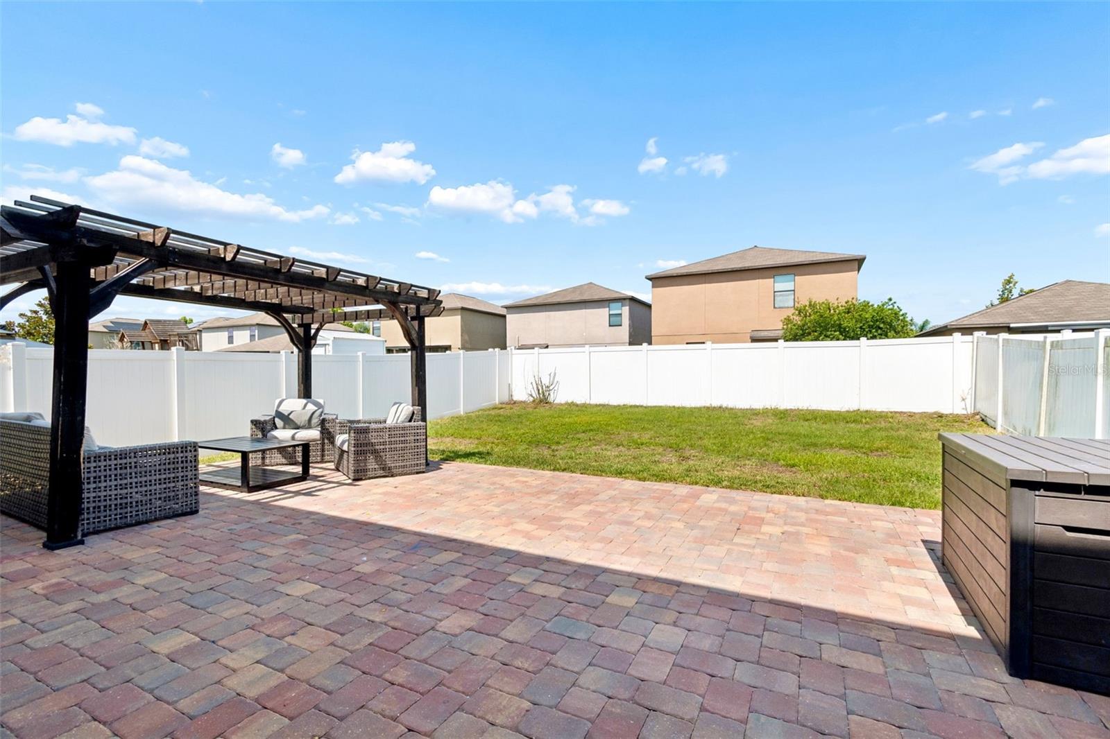 CARLTON LAKES WEST PH 1 & - Residential