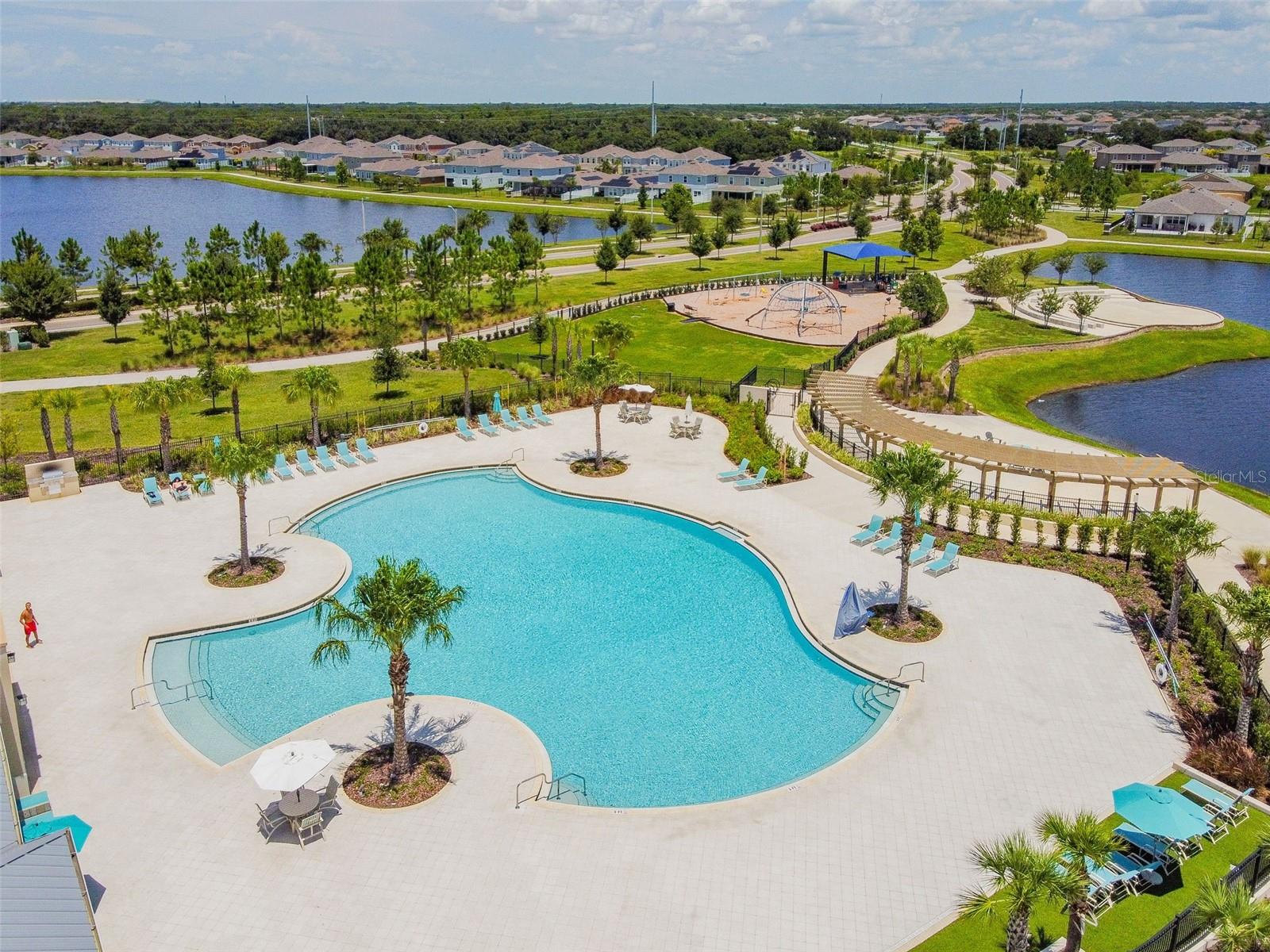 CARLTON LAKES WEST PH 1 & - Residential