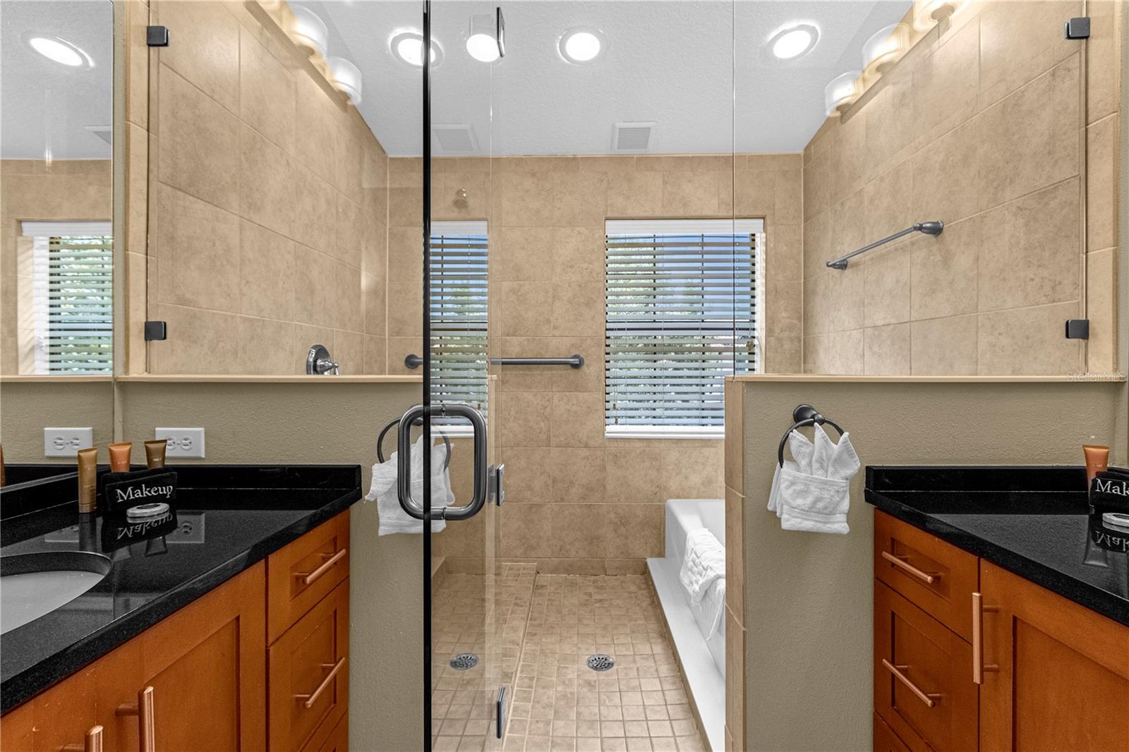 ENCHANTED GDN 1 CONDO BLDG 109 - Residential