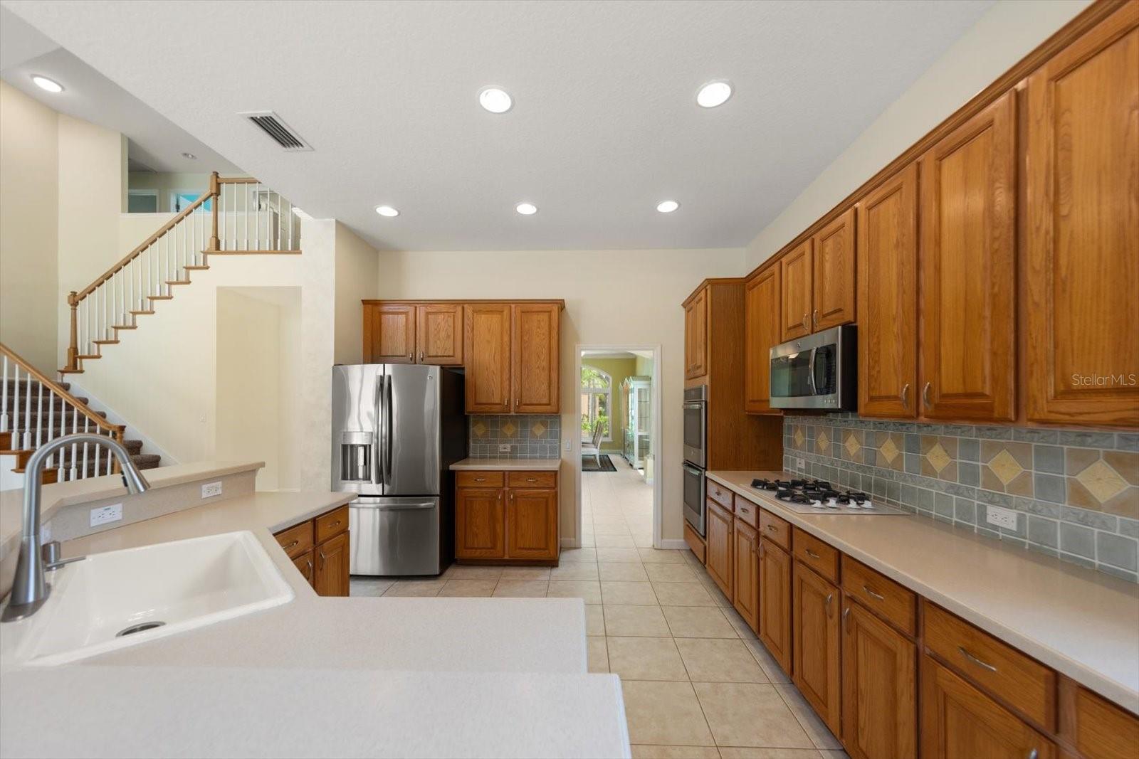 BAYOU CLUB ESTATES TR 5 PH 4 - Residential