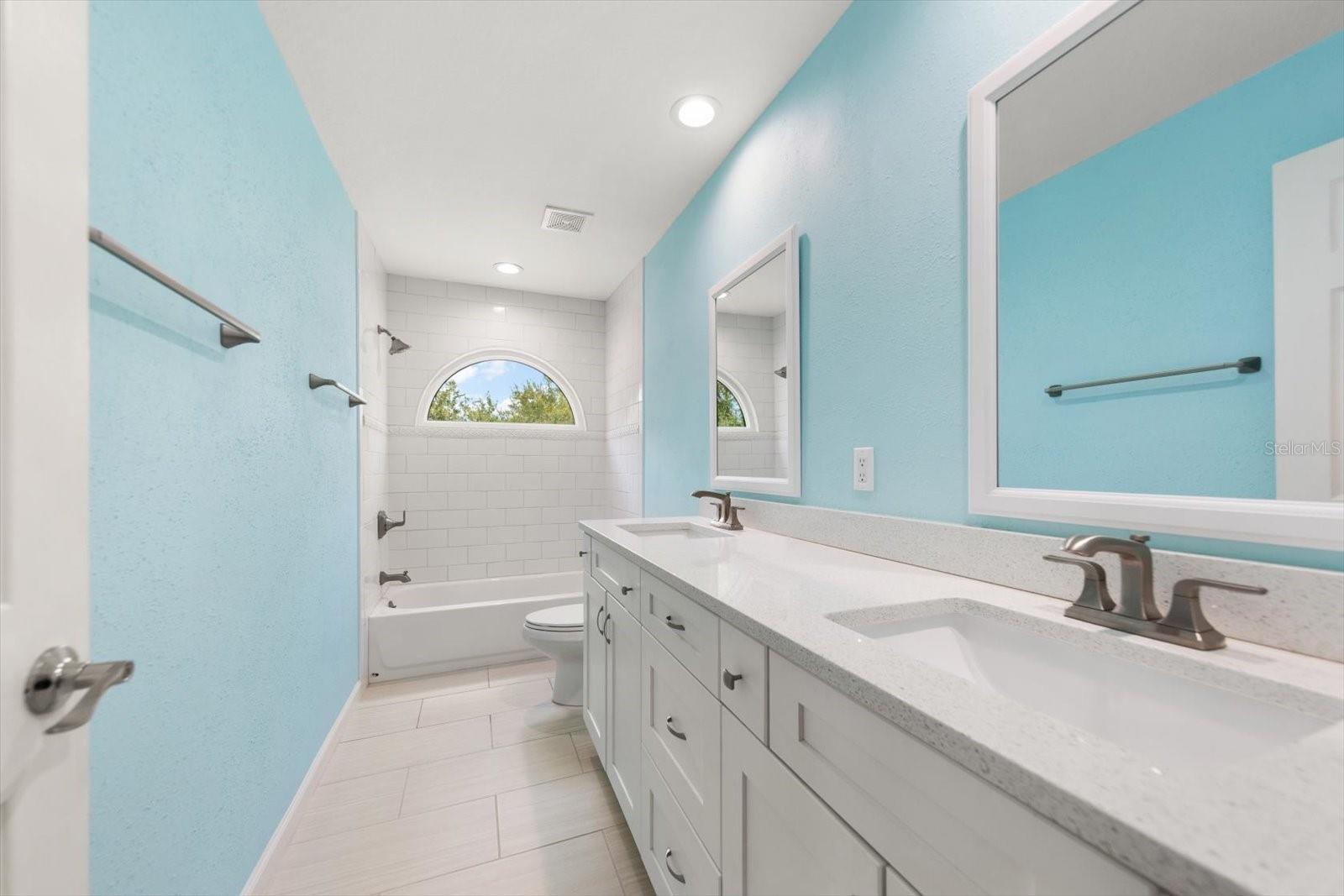 BAYOU CLUB ESTATES TR 5 PH 4 - Residential