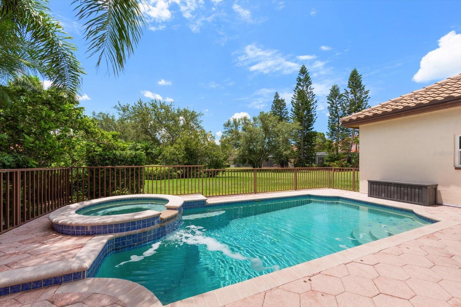 BAYOU CLUB ESTATES TR 5 PH 4 - Residential