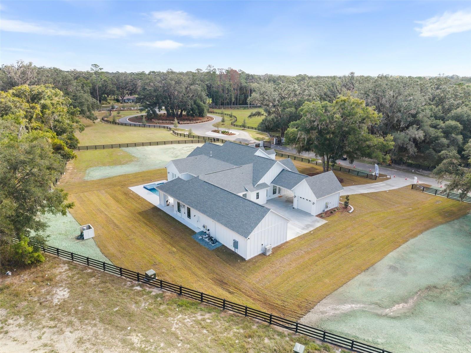 BARRINGTON PB 38 PG 85 - Residential