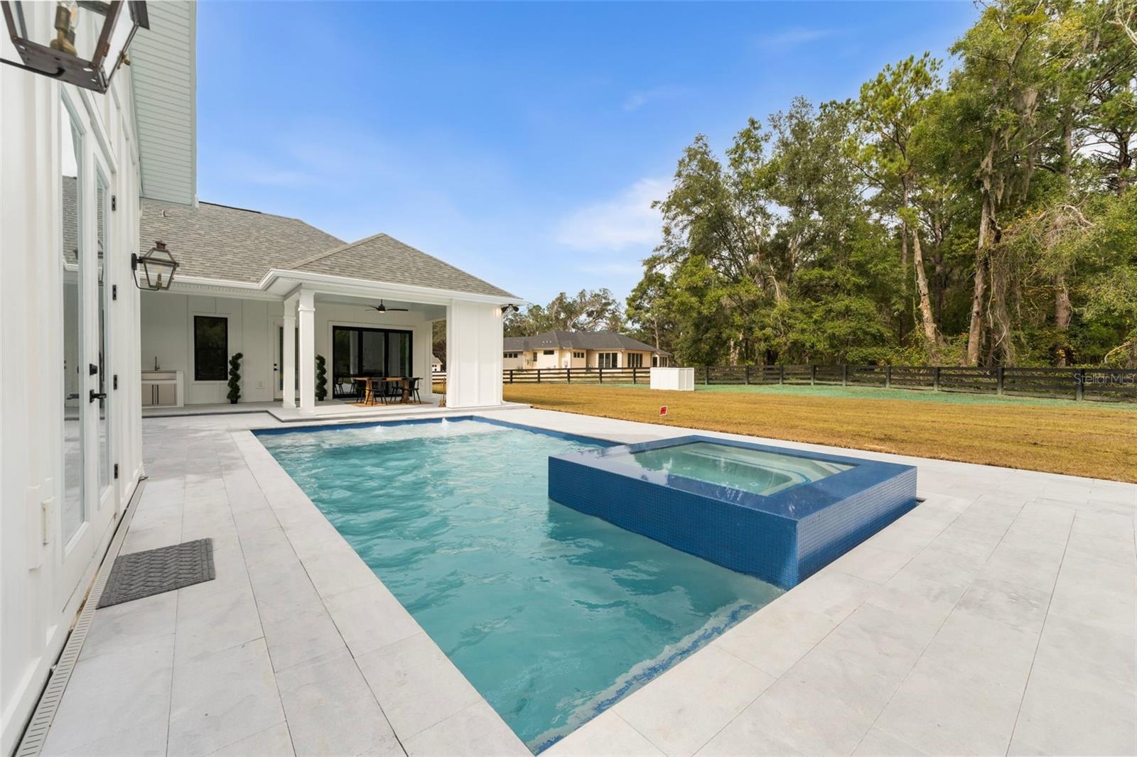 BARRINGTON PB 38 PG 85 - Residential