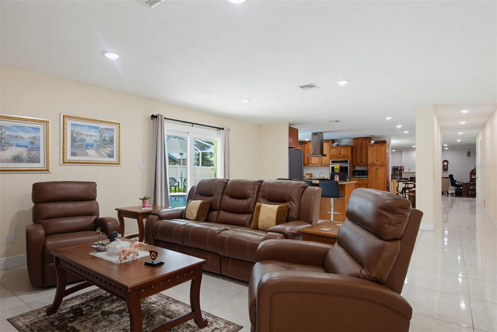 SANDCASTLE - Residential