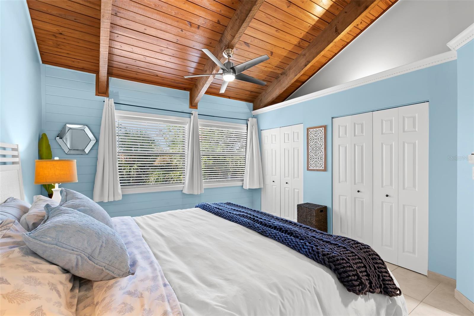 PIRATES COVE CLUB CONDO - Residential