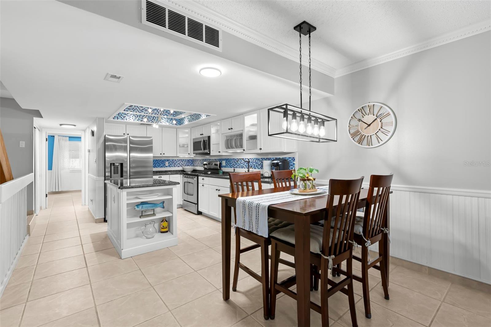 PIRATES COVE CLUB CONDO - Residential