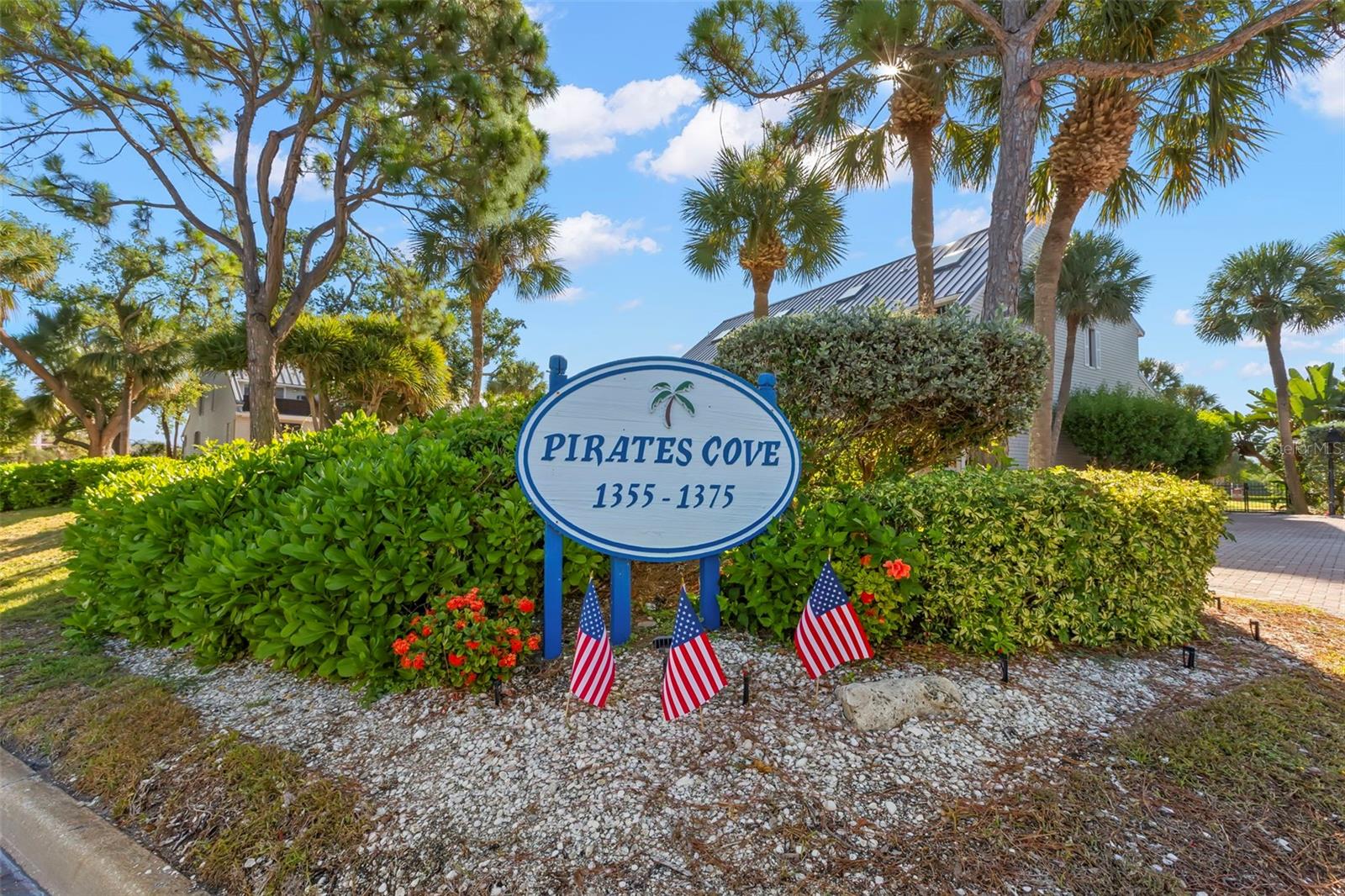 PIRATES COVE CLUB CONDO - Residential